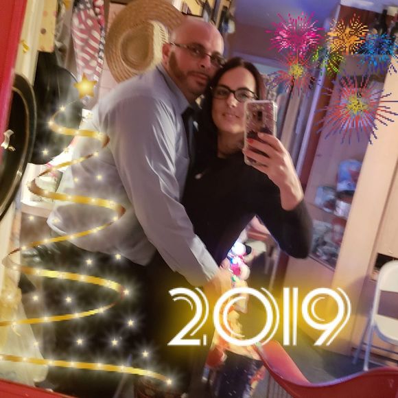 Meet your Posher, Desiree - Picture 1 of 1